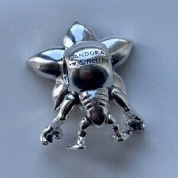Authentic Stranger Things Moveable Demogorgon Pandora Charm - Picture 4 of 5